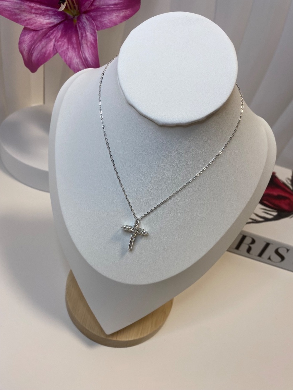 Moissanite Cross Pendant Necklace /S925 Sterling Silver/Gold - Picture 3 of 5